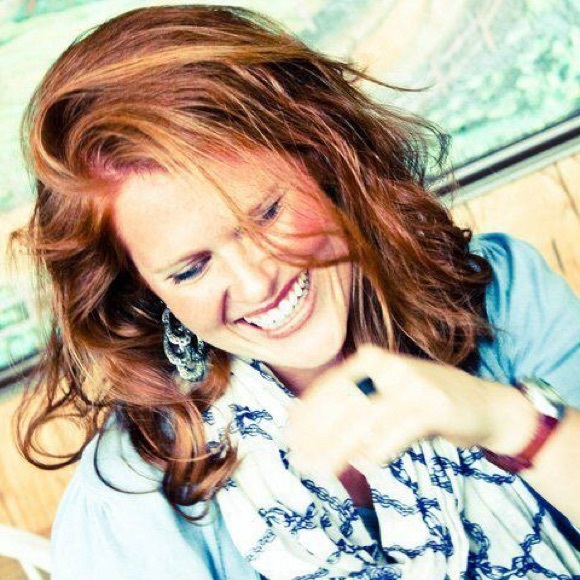 Meet your Posher, Katherine - Picture 1 of 1